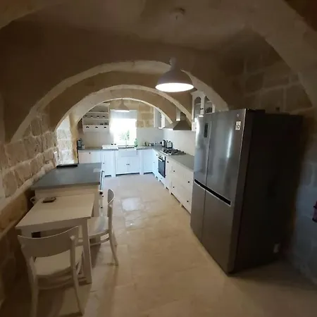 Villa With Large Pool And Garden In Gozo *