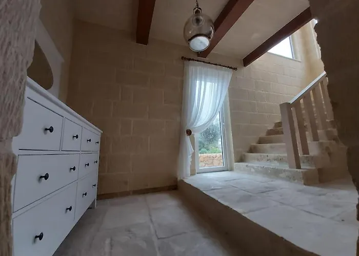 فيلة With Large Pool And Garden In Gozo