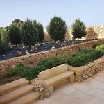 빌라 With Large Pool And Garden In Gozo 가르브