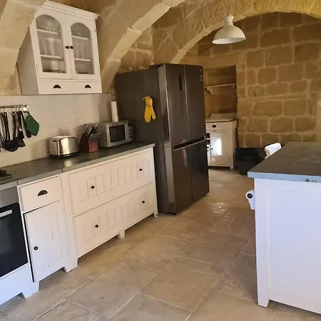 With Large Pool And Garden In Gozo * Għarb