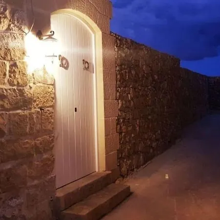 With Large Pool And Garden In Gozo Villa *