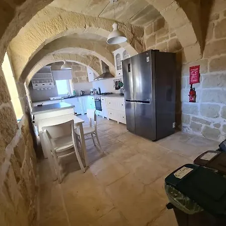 Villa With Large Pool And Garden In Gozo *
