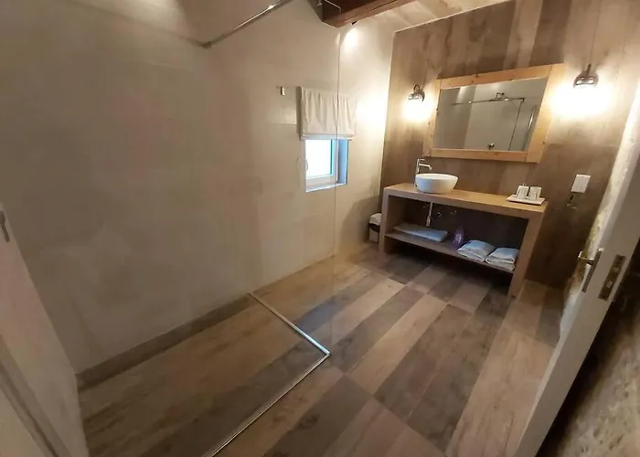 Vilă With Large Pool And Garden In Gozo