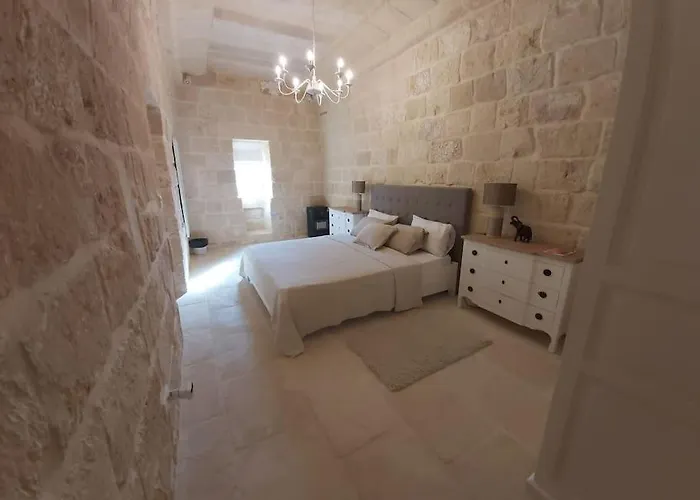 With Large Pool And Garden In Gozo Villa *